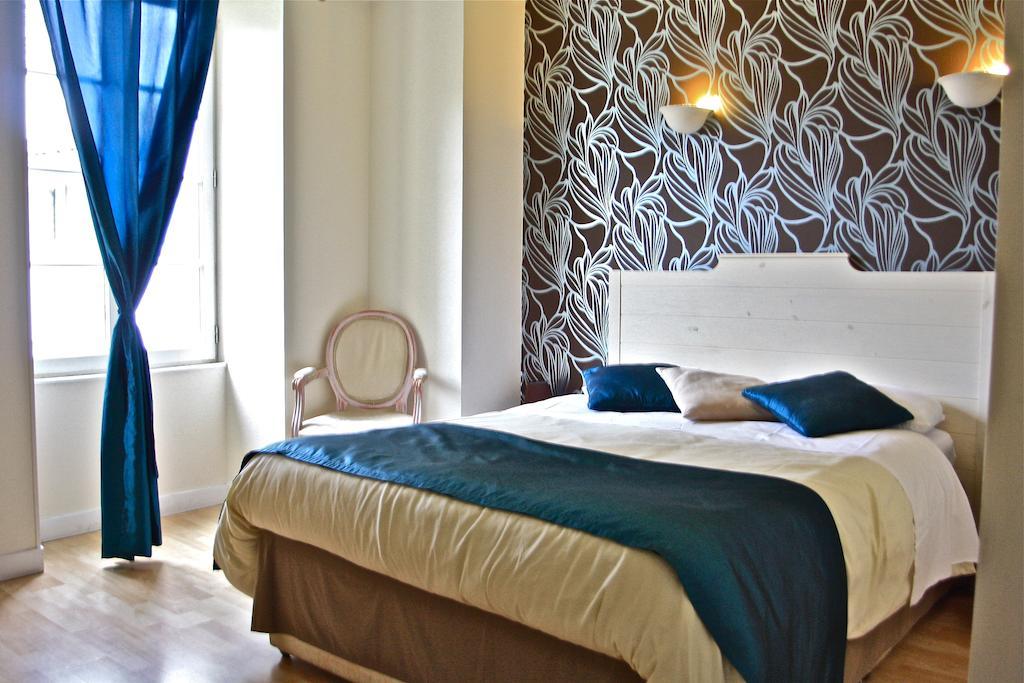 L'Hotel Du Perigord Aubeterre-sur-Dronne Rom bilde